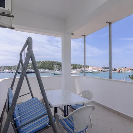 Jerkunica Accommodatie bij particulieren Rogoznica (Sibenik-Knin)